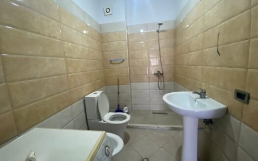 Apartament 2+1 me qira në Astir